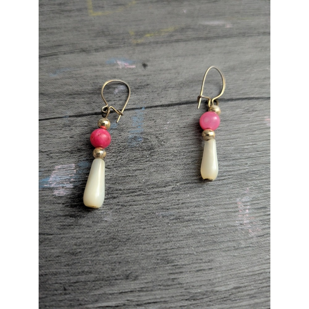 Vintage Pink and White Beaded Drop Earrings Gold Tone French Hook Dangle